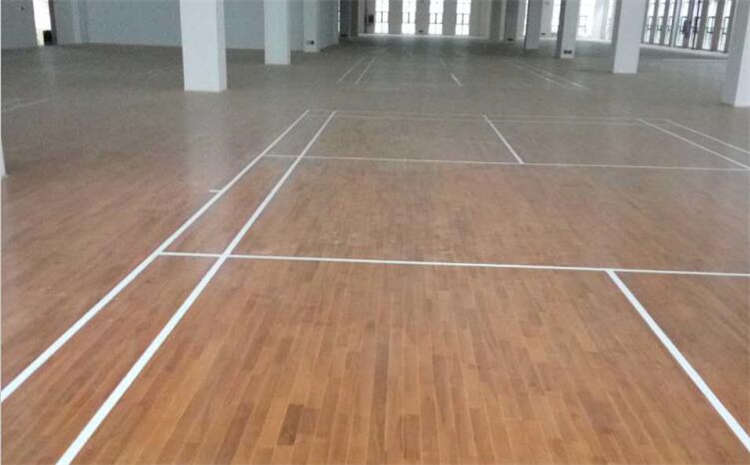 專業(yè)的NBA籃球場木地板批發(fā)價(jià)格