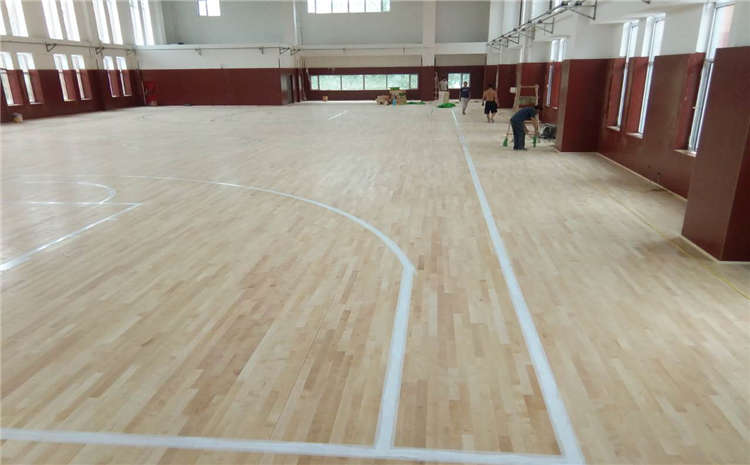 專業的籃球場運動木地板是怎樣的？